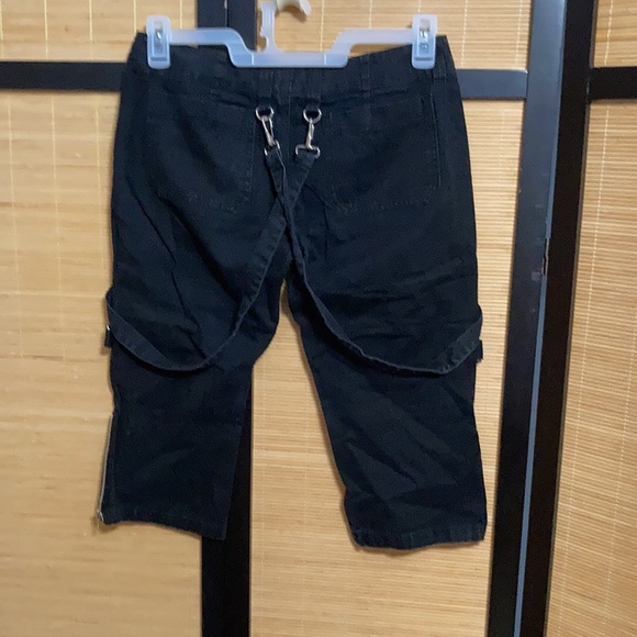 Tripp nyc bondage Capri shorts with chains size 5 - Picture 6 of 10